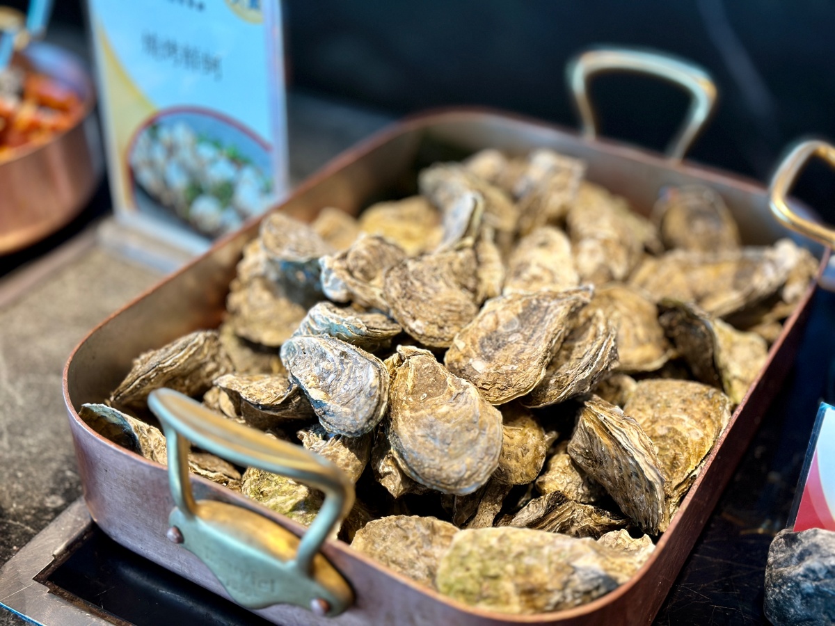 壽星6折吃到飽!「新北最高景觀Buffet」推全新菜色,鮮蚵、部隊鍋無限嗑 壽星6折吃到飽!「新北最高景觀Buffet」推全新菜色,鮮蚵、部隊鍋無限嗑