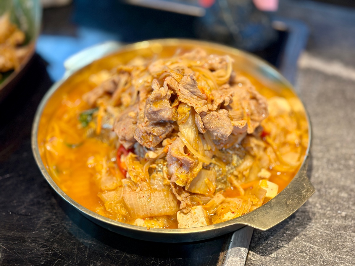 壽星6折吃到飽!「新北最高景觀Buffet」推全新菜色,鮮蚵、部隊鍋無限嗑 壽星6折吃到飽!「新北最高景觀Buffet」推全新菜色,鮮蚵、部隊鍋無限嗑