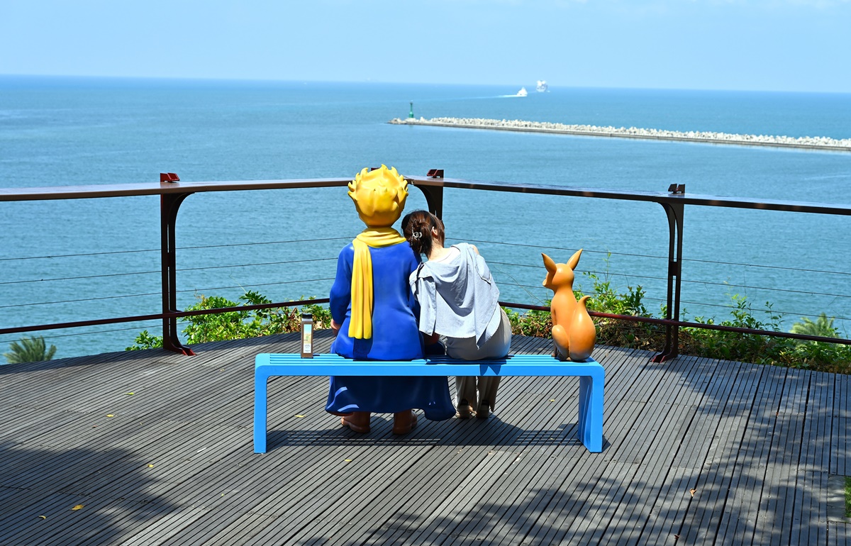 衝高雄找小王子了!「小王子125周年特展」3大雕像、下午茶美翻,打卡送扇子 衝高雄找小王子了!「小王子125周年特展」3大雕像、下午茶美翻,打卡送扇子