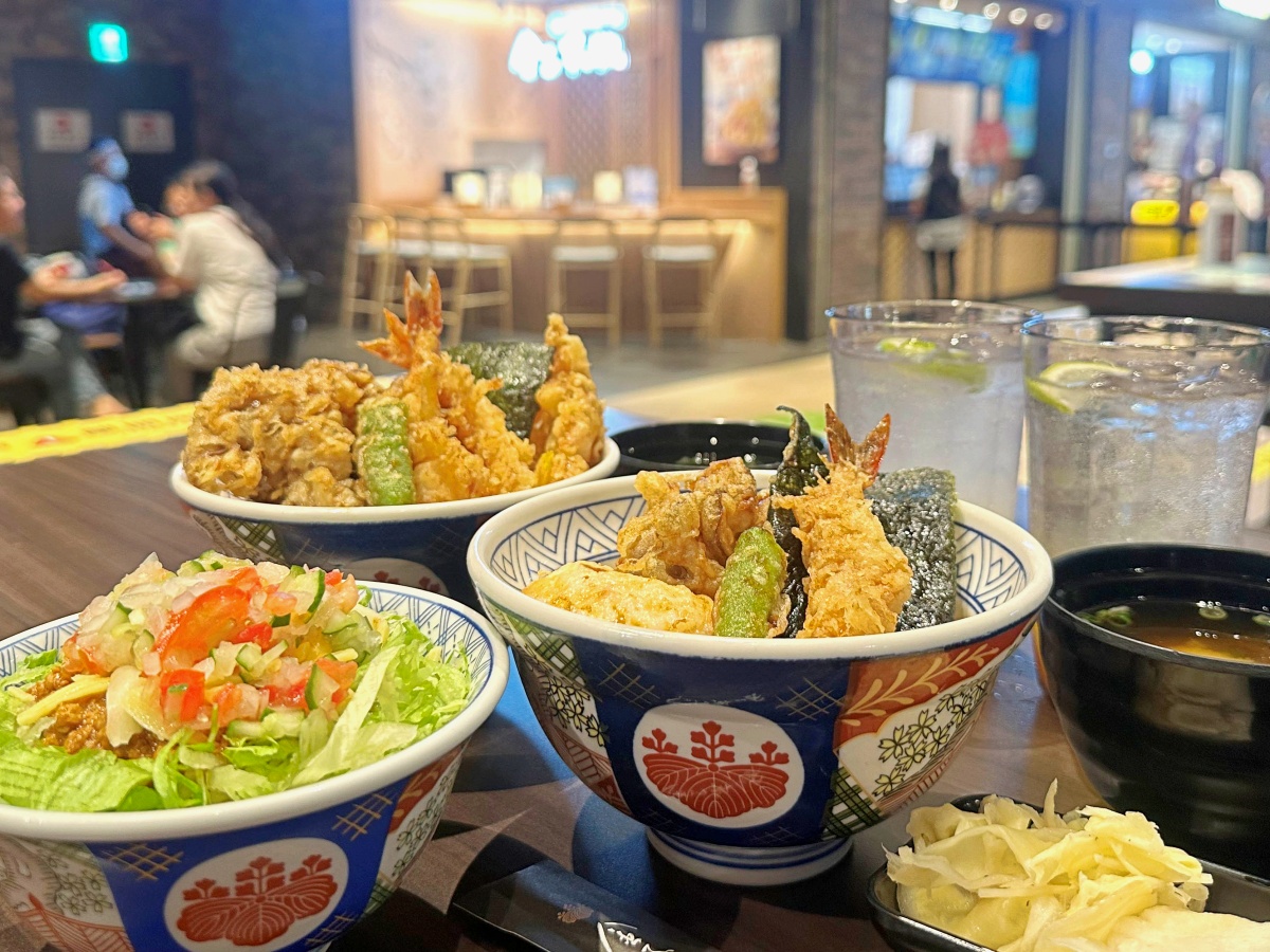 吉豚屋「丼飯買一送一」手刀搶!麻婆豬排、雞排丼吃爆,加碼免費送海老炸蝦 吉豚屋「丼飯買一送一」手刀搶!麻婆豬排、雞排丼吃爆,加碼免費送海老炸蝦