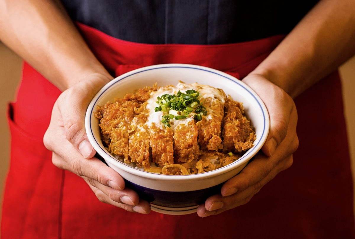 吉豚屋「丼飯買一送一」手刀搶!麻婆豬排、雞排丼吃爆,加碼免費送海老炸蝦 吉豚屋「丼飯買一送一」手刀搶!麻婆豬排、雞排丼吃爆,加碼免費送海老炸蝦