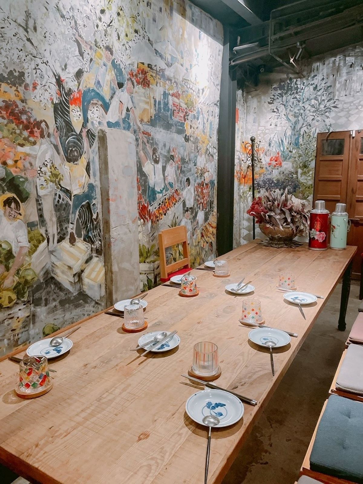 AI教父黃仁勳也愛!真材實料「黃金雞湯」爽嗑整隻雞,豐富台菜想吃先預訂 AI教父黃仁勳也愛!真材實料「黃金雞湯」爽嗑整隻雞,豐富台菜想吃先預訂