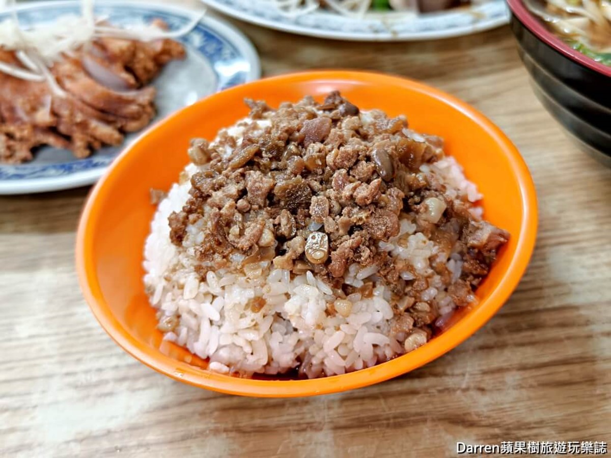 新北竟有70元牛肉麵!每日限量中午前完售,滷肉飯20元、超佛心菜單看這 新北竟有70元牛肉麵!每日限量中午前完售,滷肉飯20元、超佛心菜單看這