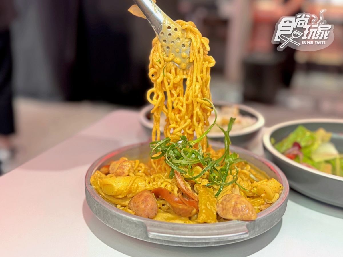 拿坡里炸雞只要33元!「披薩買一送一」強勢回歸,頂呱呱免費送「呱呱雞排」 拿坡里炸雞只要33元!「披薩買一送一」強勢回歸,頂呱呱免費送「呱呱雞排」