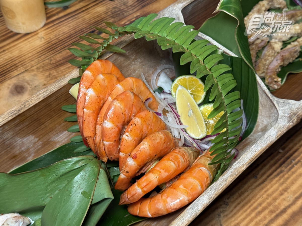 真正的「部落流水席」在這!IG超夯「河上餐桌」開箱:浮誇菜色、DIY體驗 真正的「部落流水席」在這!IG超夯「河上餐桌」開箱:浮誇菜色、DIY體驗