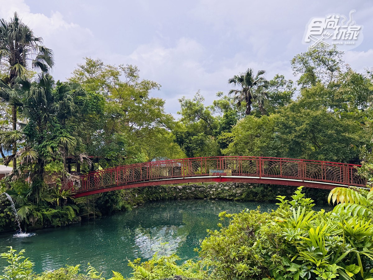 真正的「部落流水席」在這!IG超夯「河上餐桌」開箱:浮誇菜色、DIY體驗 真正的「部落流水席」在這!IG超夯「河上餐桌」開箱:浮誇菜色、DIY體驗