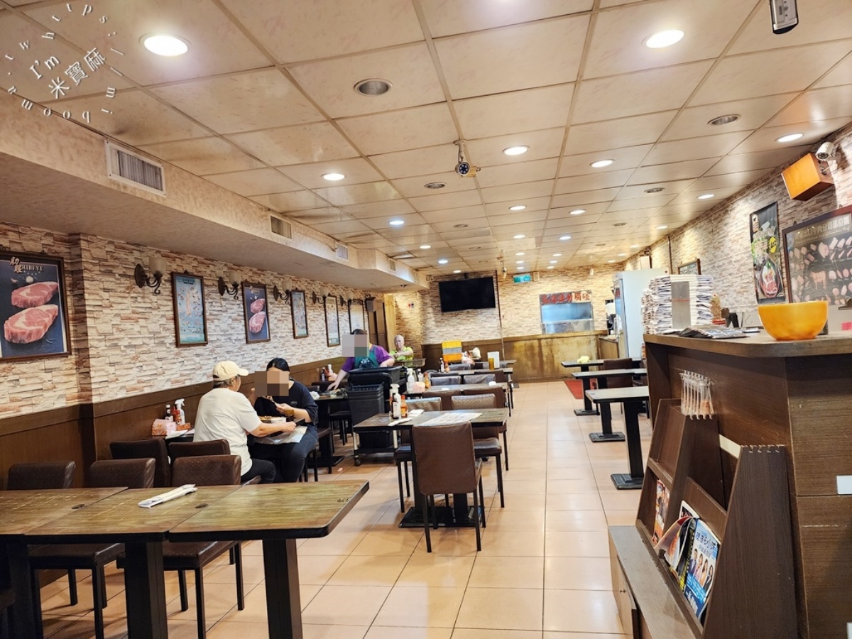 230元爽嗑排餐+自助吧!在地人大推「高CP值牛排店」,濃湯、冷熱飲無限續 230元爽嗑排餐+自助吧!在地人大推「高CP值牛排店」,濃湯、冷熱飲無限續