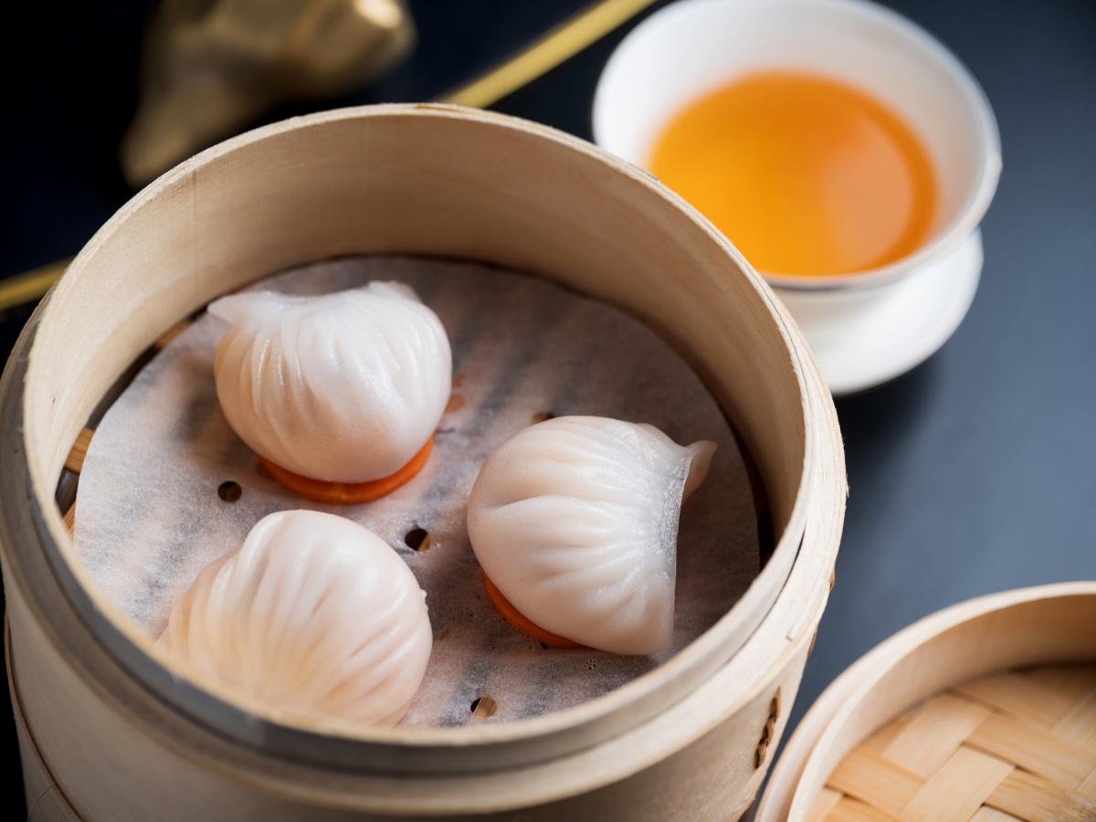 連續８年摘星！360元起開吃「米其林一星港點」，爆汁湯餃、花開炸春捲都要嗑