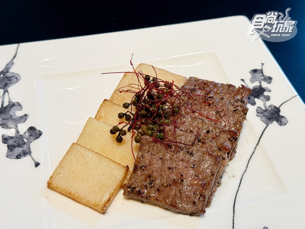 連續８年摘星！360元起開吃「米其林一星港點」，爆汁湯餃、花開炸春捲都要嗑