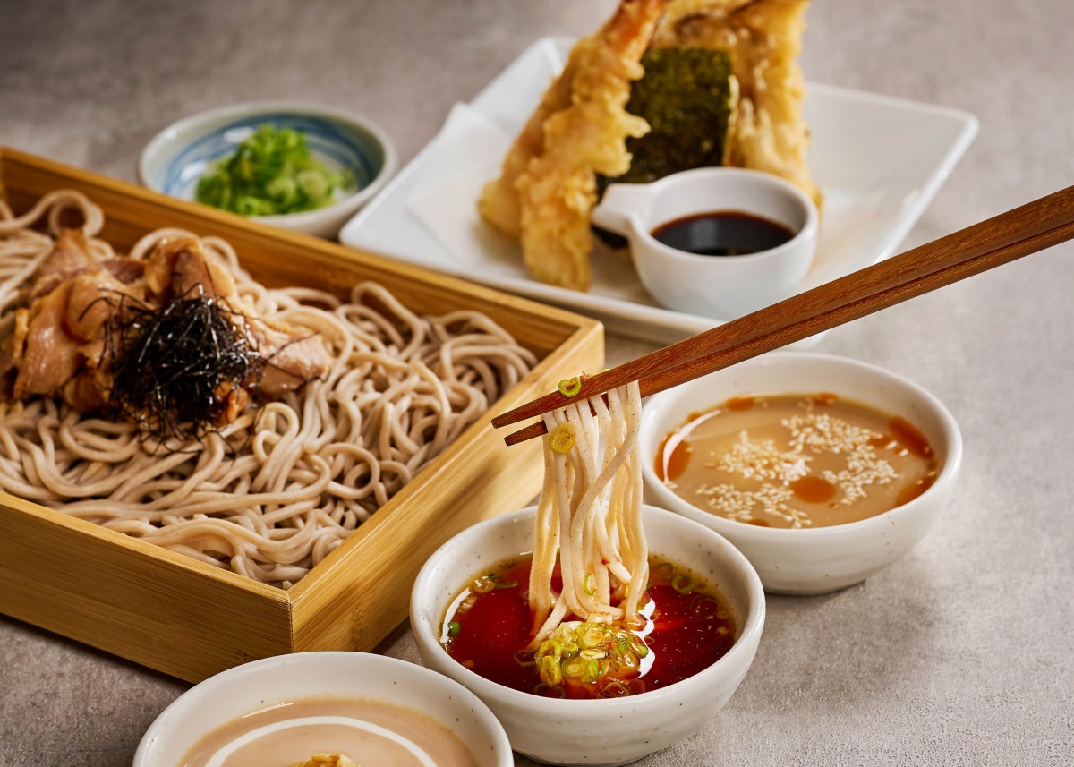 連２天「神戶炒麵買一送一」！119元爽嗑招牌牛筋麵，加碼免費送天婦羅、炸蝦