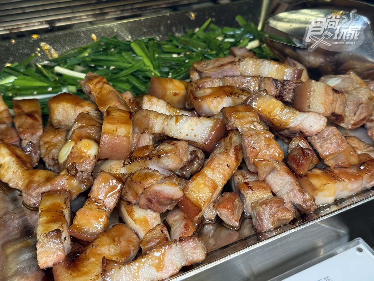 ４人同行１人免費！超過30道韓式料理吃到飽，爽嗑韓式烤肉、螃蟹海鮮無限夾