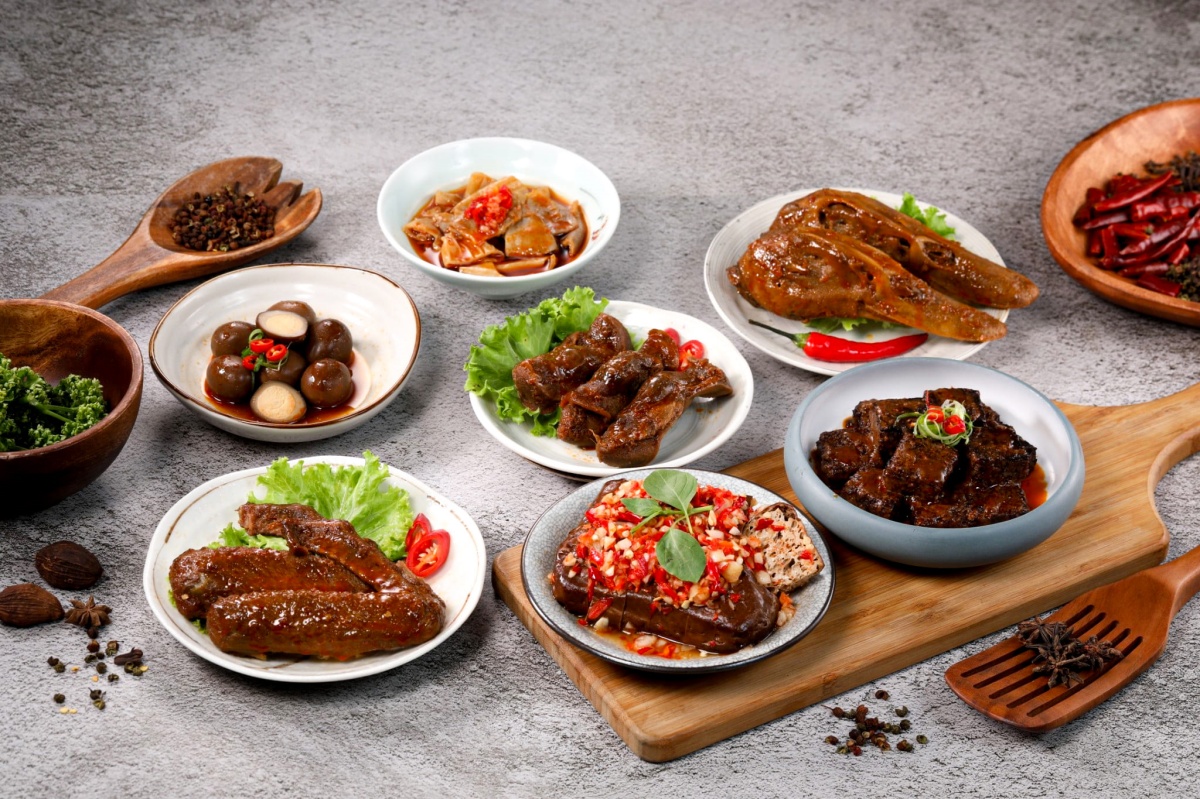 鼎王第１間「平價滷味」來了！連２天買一送一，25元起嗑銷魂麻辣、鴨腱