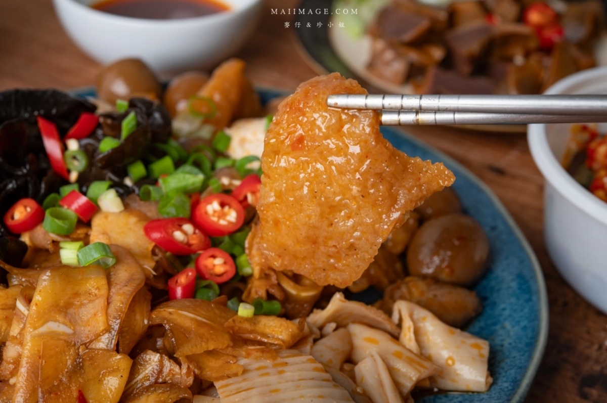 鼎王第１間「平價滷味」來了！連２天買一送一，25元起嗑銷魂麻辣、鴨腱