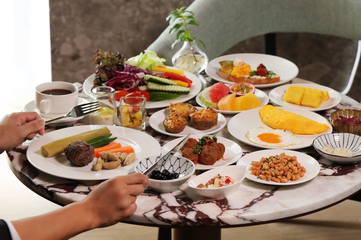 銀髮族６折優惠！大巨蛋高CP值「早餐吃到飽」藏這，中西菜色、日料港點都有