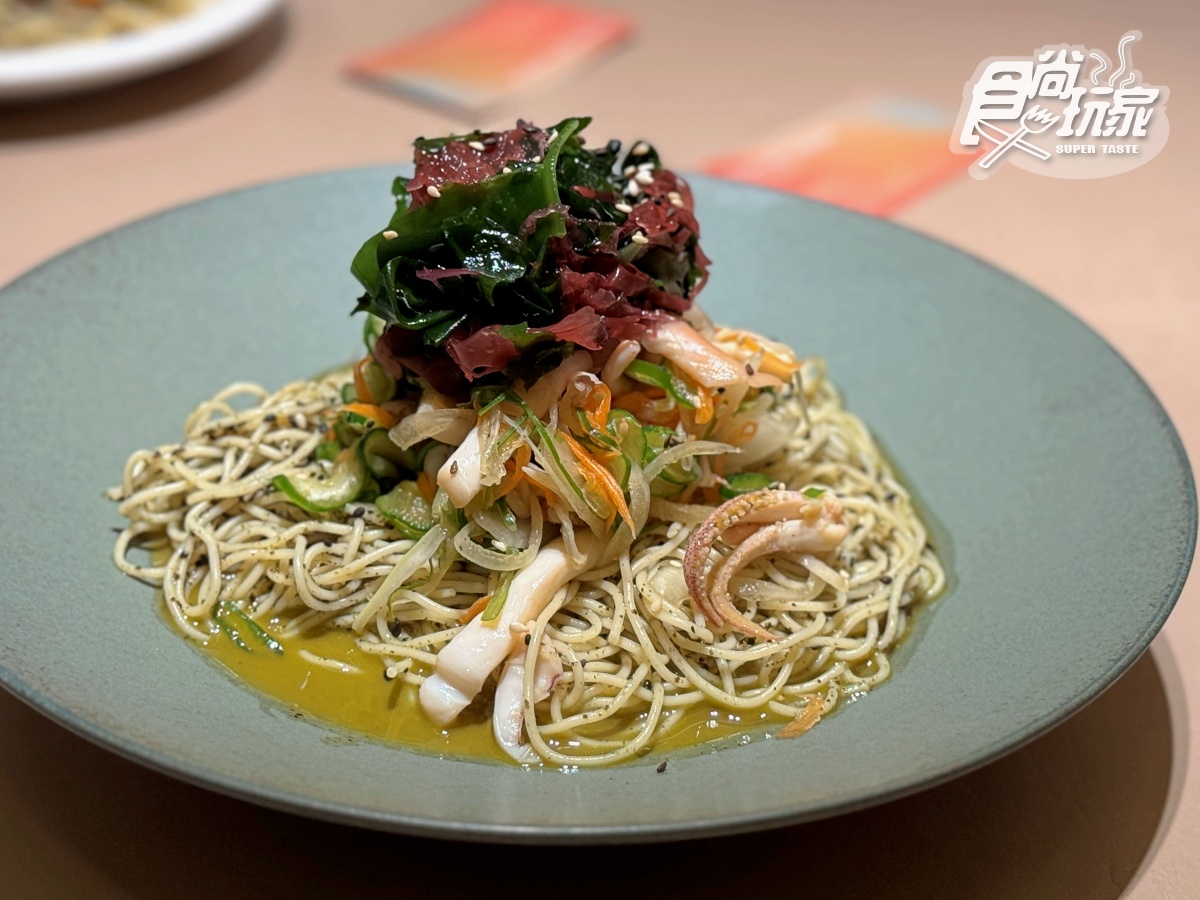 台北預約困難「洞穴風餐廳」!320元起開吃「黑白大廚」聯名,周子瑜推爆這款 台北預約困難「洞穴風餐廳」!320元起開吃「黑白大廚」聯名,周子瑜推爆這款