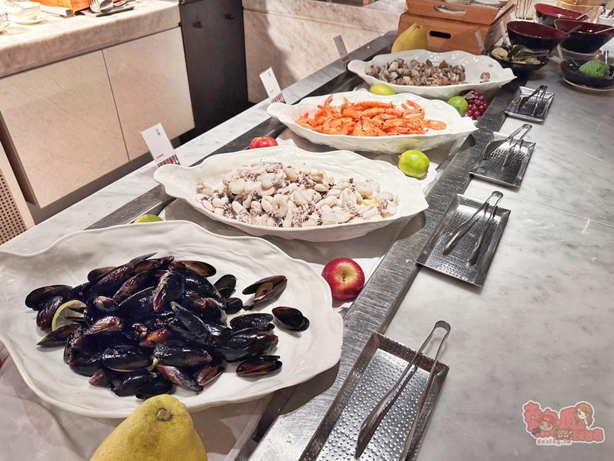 台南吃到飽17間全攻略:500元起開吃道地料理,牛肉湯、擔仔麵無限夾 台南吃到飽:台南老爺行旅-甘粹餐廳