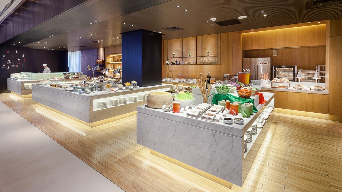 台南吃到飽17間全攻略:500元起開吃道地料理,牛肉湯、擔仔麵無限夾 台南吃到飽:台南老爺行旅-甘粹餐廳