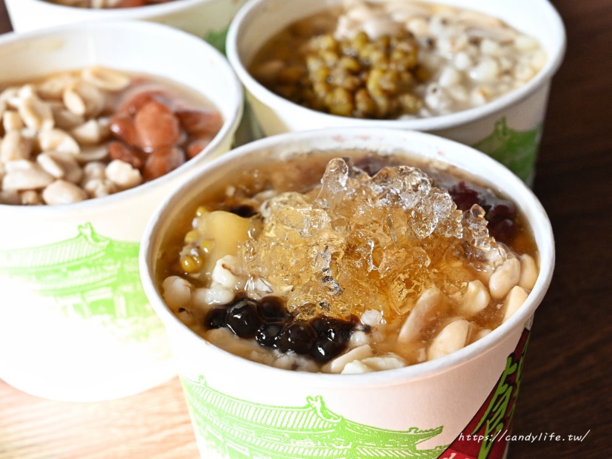 １碗只要50元！高CP值「無名豆花」７種配料無限裝滿，必嗑手工嫩仙草、芋圓