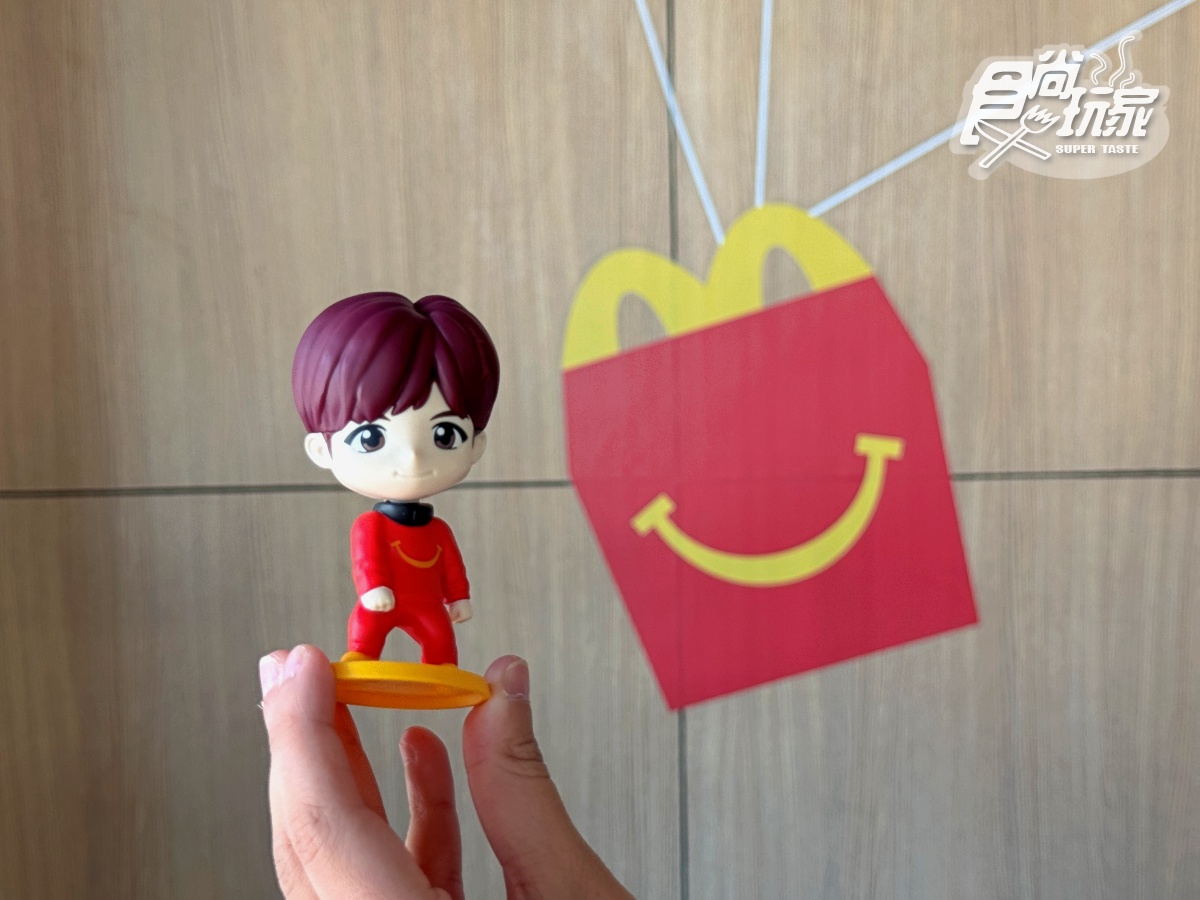 麥當勞超萌「BTS公仔」這時開賣!7款盲盒+角色卡搶看,加碼打卡奶昔大哥 麥當勞超萌「BTS公仔」這時開賣!7款盲盒+角色卡搶看,加碼打卡奶昔大哥