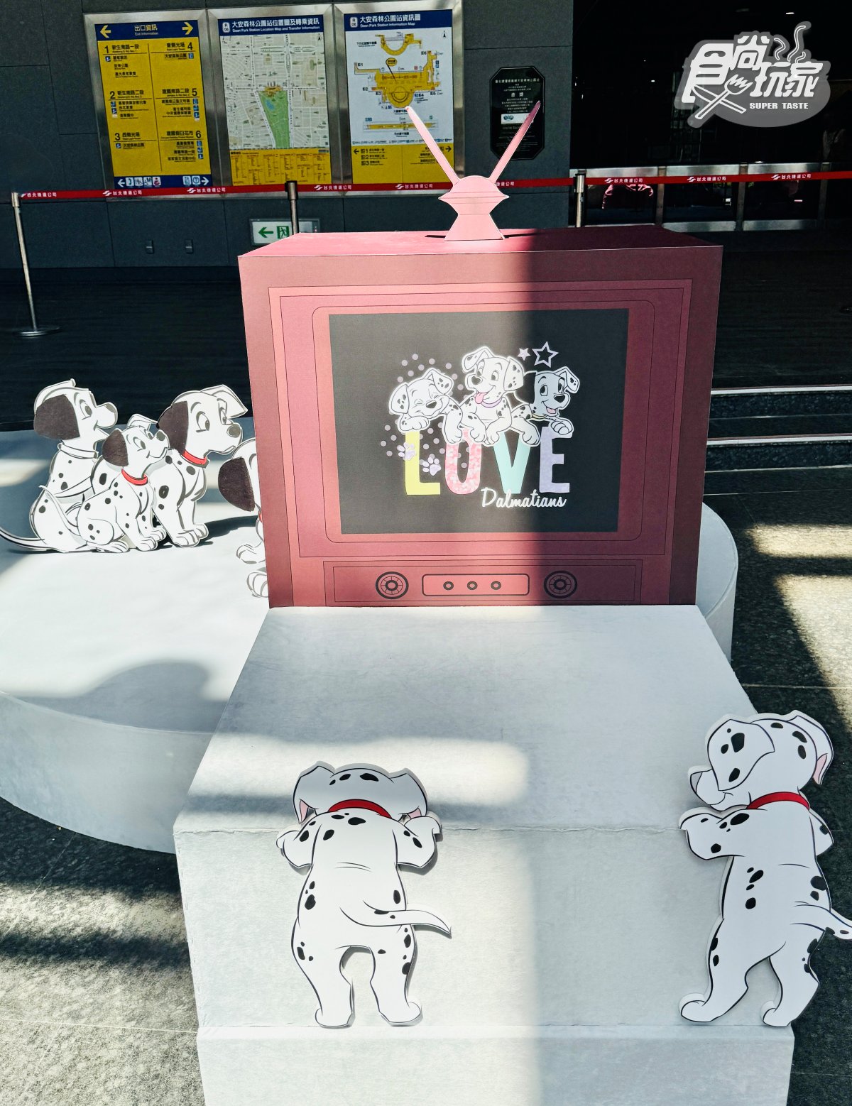 4公尺「巨萌跩貓」出沒北捷!迪士尼彩繪列車同步登場,還有主題拍貼機 4公尺「巨萌跩貓」出沒北捷!迪士尼彩繪列車同步登場,還有主題拍貼機