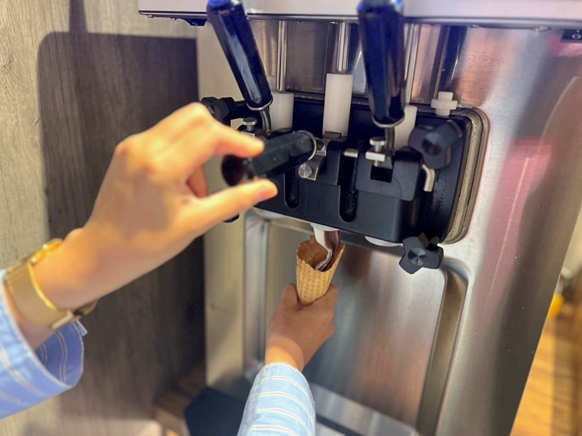 台中4.9星「平價火鍋」進軍北部！298元起吃到飽，40款自助吧、甜點暢吃