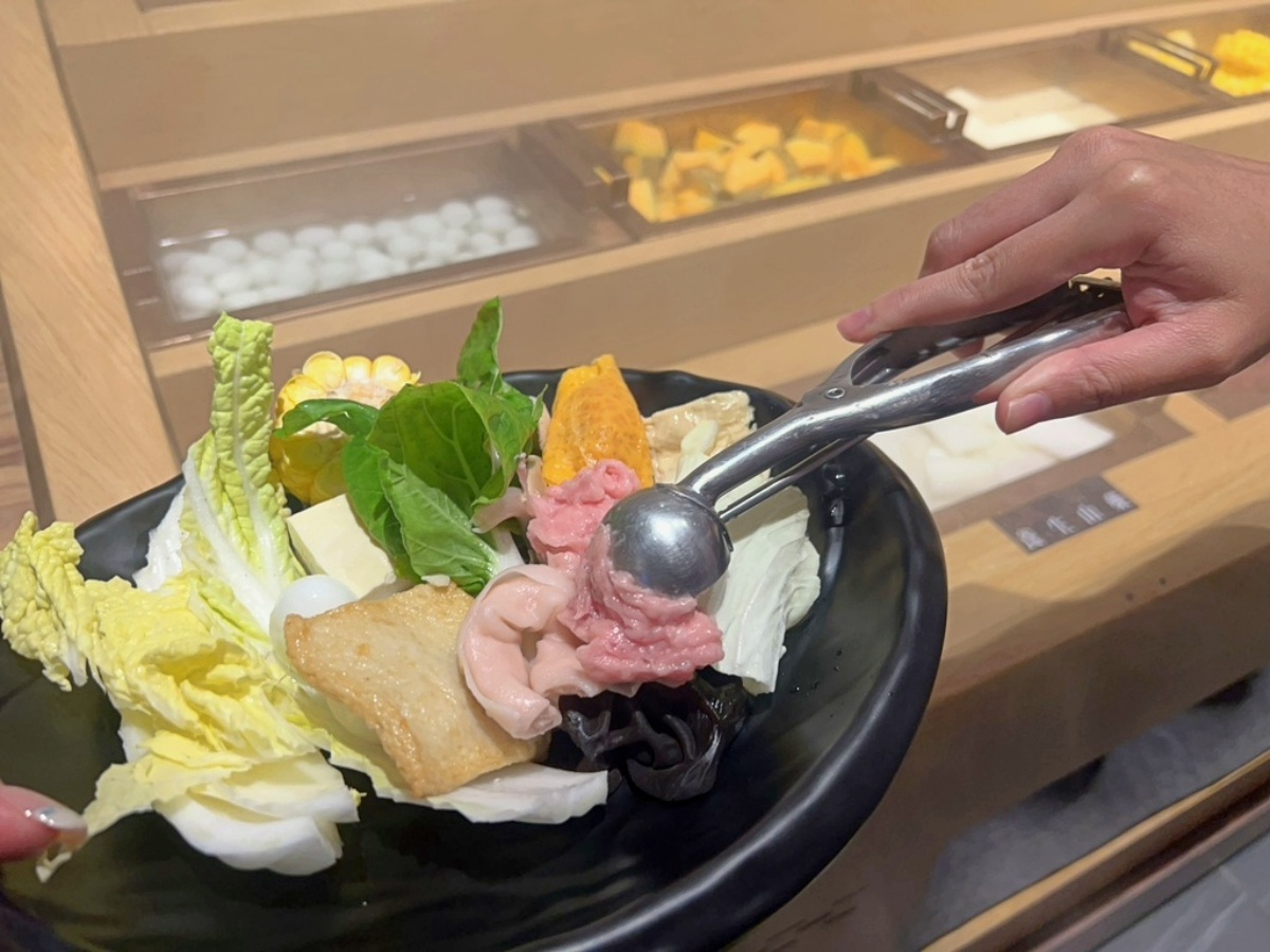 台中4.9星「平價火鍋」進軍北部！298元起吃到飽，40款自助吧、甜點暢吃