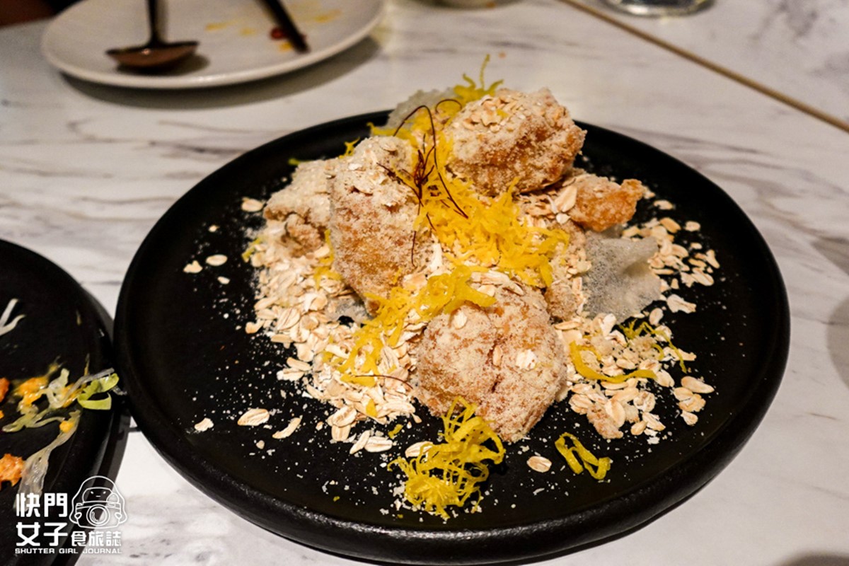 台北銷魂片皮鴨＋１！烤鴨多吃７種料理任你選，甜點再嘗桌邊現沖木桶豆花