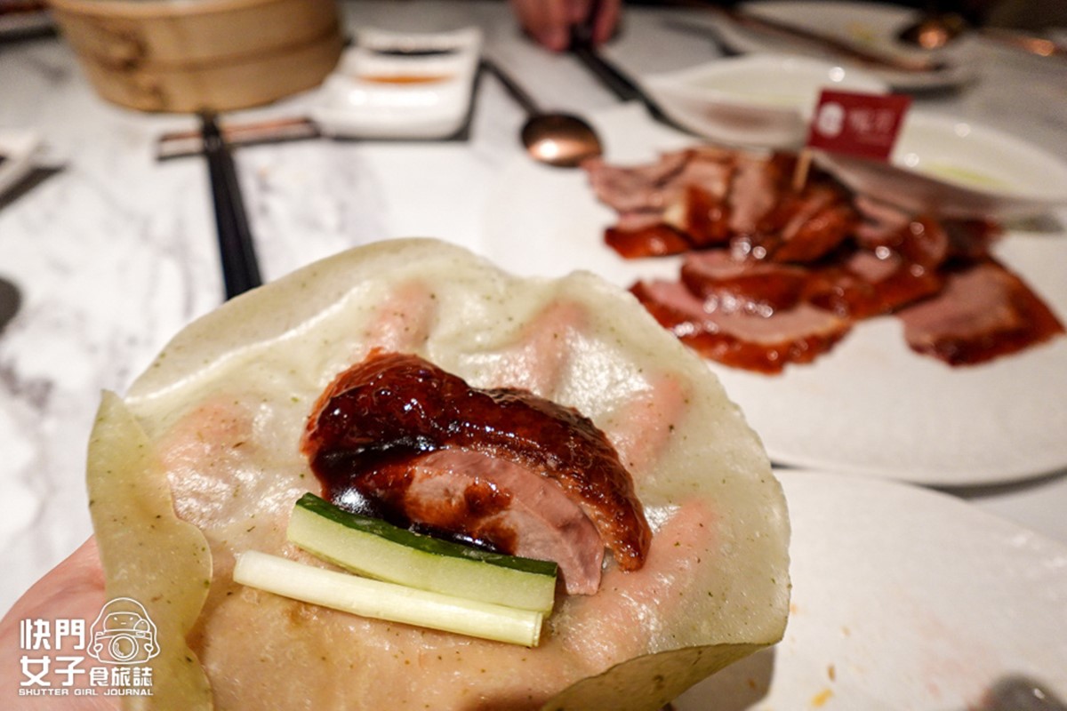 台北銷魂片皮鴨＋１！烤鴨多吃７種料理任你選，甜點再嘗桌邊現沖木桶豆花