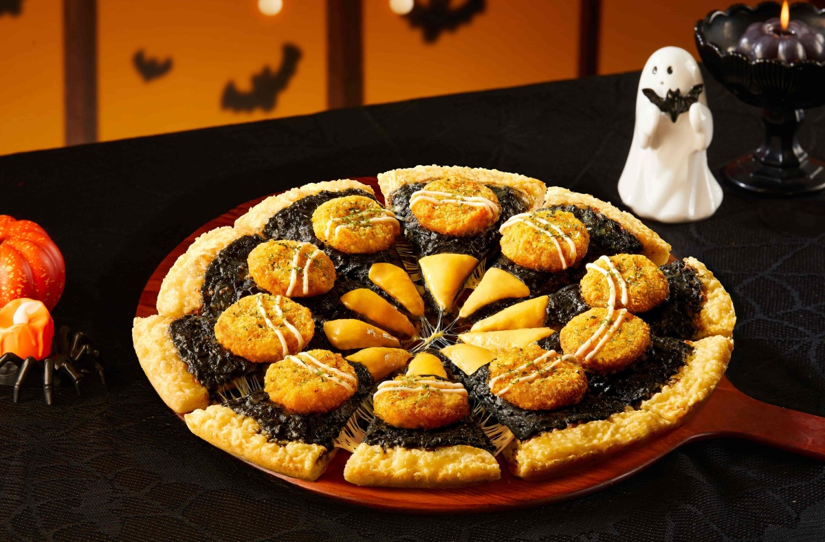 必勝客「黑咖哩豬排披薩」搞怪登場!199元披薩回歸,加碼搶鮮蝦棺材板 必勝客「黑咖哩豬排披薩」搞怪登場!199元披薩回歸,加碼搶鮮蝦棺材板