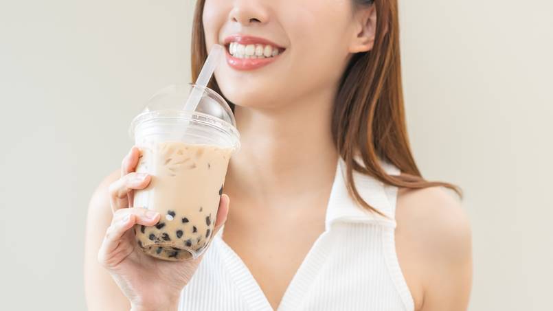 珍珠不是冠軍!營養師揭「手搖飲配料熱量排行榜」,粉粿、芋頭竟都列紅燈區