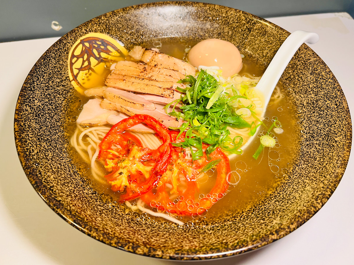 台中拉麵推薦｜9 間職人系拉麵一次看：濃厚派到清爽派全收錄