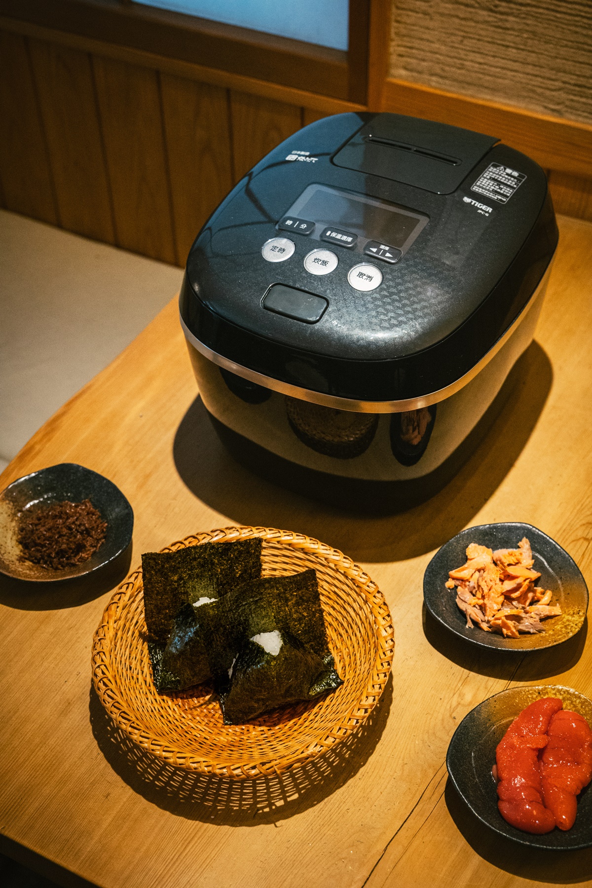 東京最古老飯糰店免費吃!「淺草宿六飯糰」快閃台灣7天,獨家爽嗑和牛飯糰 東京最古老飯糰店免費吃!「淺草宿六飯糰」快閃台灣7天,獨家爽嗑和牛飯糰