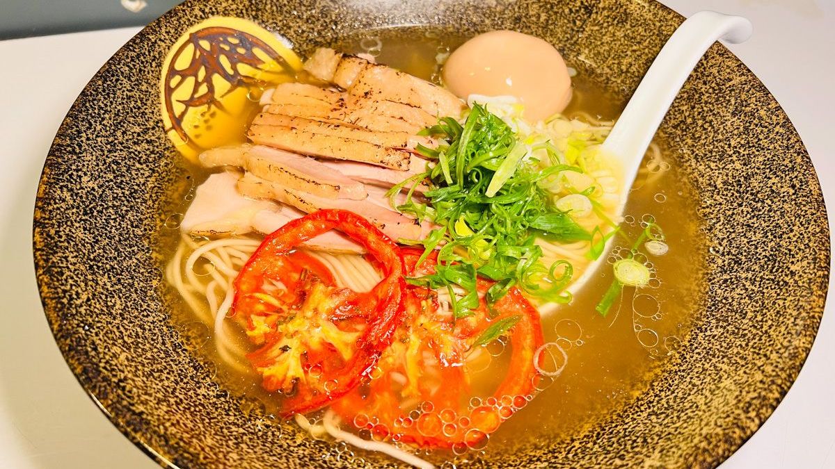 大盛系列雞清湯日本本味拉麵用料實在。（圖片來源：達浪的日常手札）