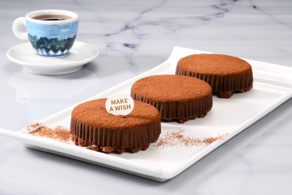 亞尼克新品85折！「巧克力黑酷曲」每口都有OREO，脆皮生乳捲、生巧克力蛋糕必吃