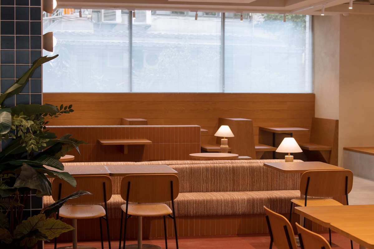 200坪忠孝新生站最美咖啡廳!伯朗首創7.5秒咖啡自取機、獨家菜單、買一送一 200坪忠孝新生站最美咖啡廳!伯朗首創7.5秒咖啡自取機、獨家菜單、買一送一