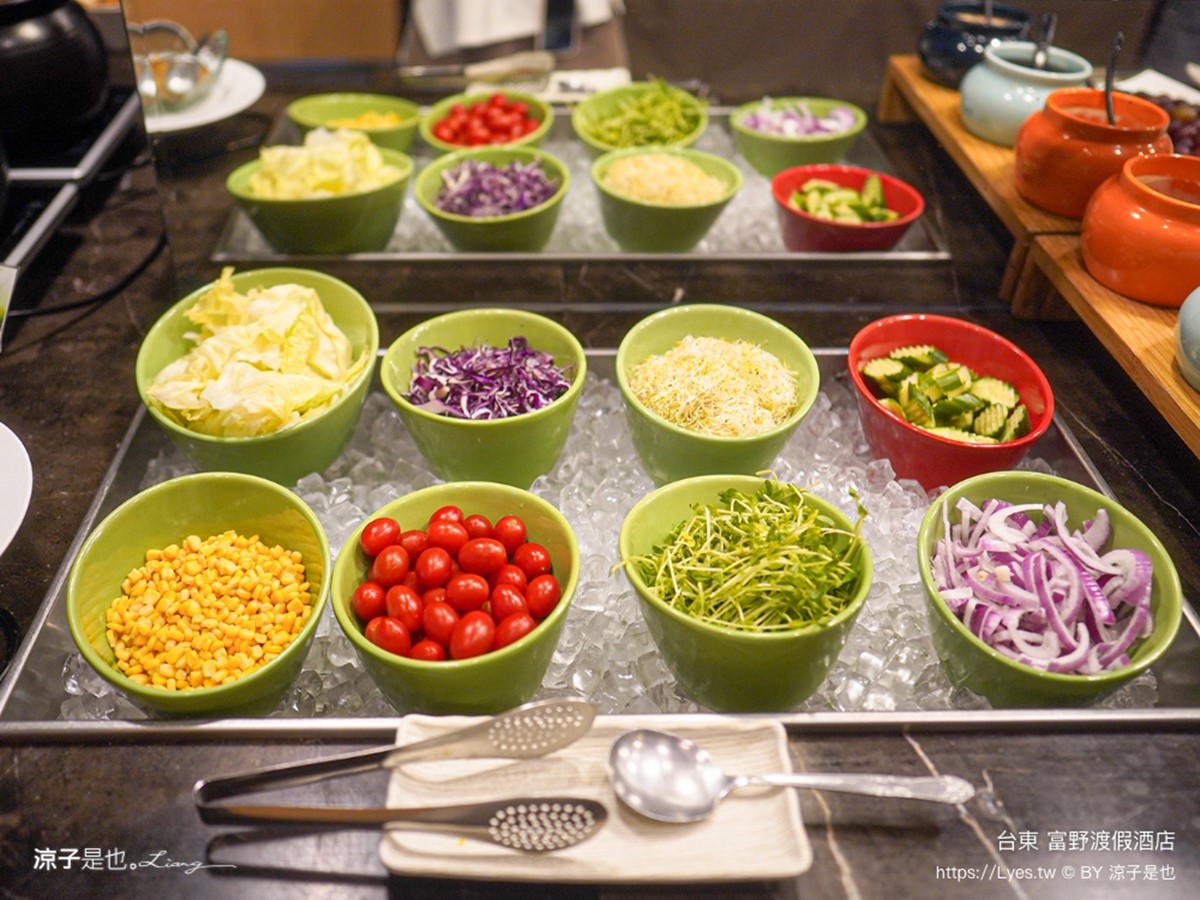 350元飯店Buffet吃到飽!晚餐爽嗑3小時,住宿買10晚送10晚有夠狂 350元飯店Buffet吃到飽!晚餐爽嗑3小時,住宿買10晚送10晚有夠狂