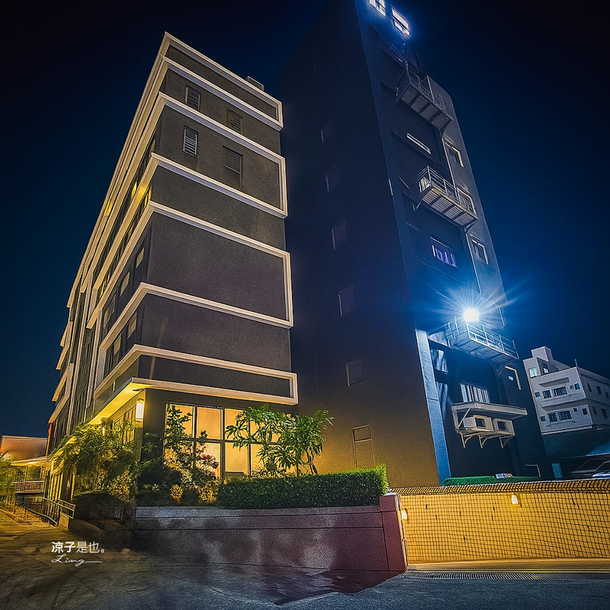 350元飯店Buffet吃到飽!晚餐爽嗑3小時,住宿買10晚送10晚有夠狂 350元飯店Buffet吃到飽!晚餐爽嗑3小時,住宿買10晚送10晚有夠狂