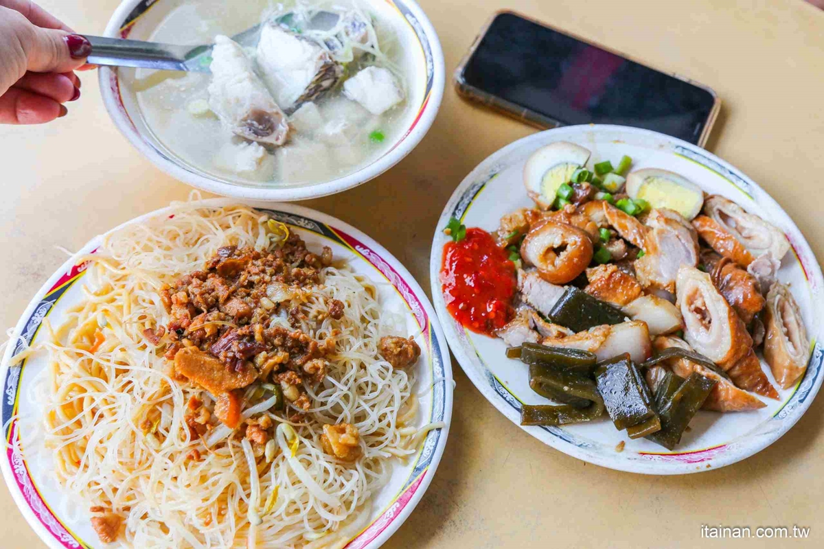 澎湖早餐推薦!人氣排隊店18間:創意土魠魚早餐、海菜蛋餅、拳頭大刈包 澎湖早餐推薦!人氣排隊店18間:創意土魠魚早餐、海菜蛋餅、拳頭大刈包