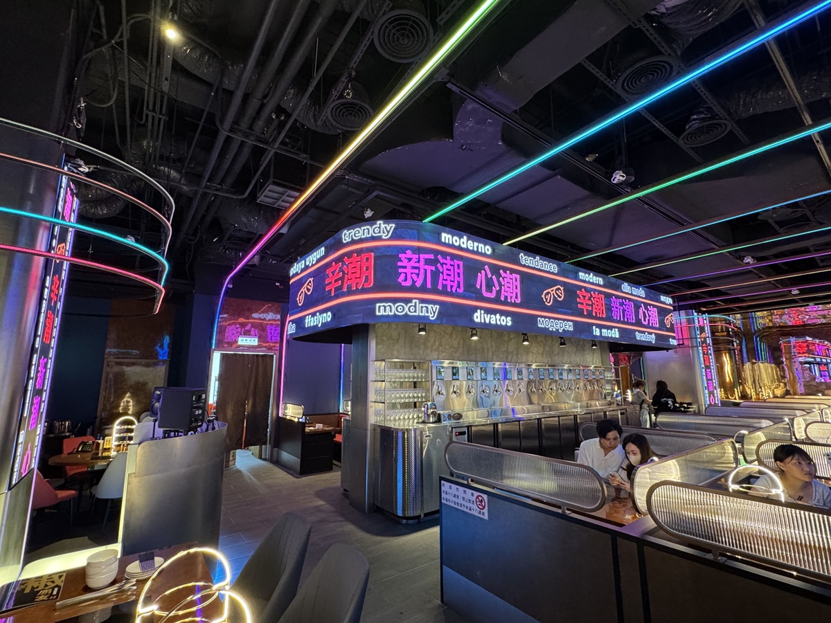 免費送巨無霸龍蝦!馬辣最狂「麻辣火鍋」24支酒牆+冰品暢吃,不限時吃到飽 免費送巨無霸龍蝦!馬辣最狂「麻辣火鍋」24支酒牆+冰品暢吃,不限時吃到飽