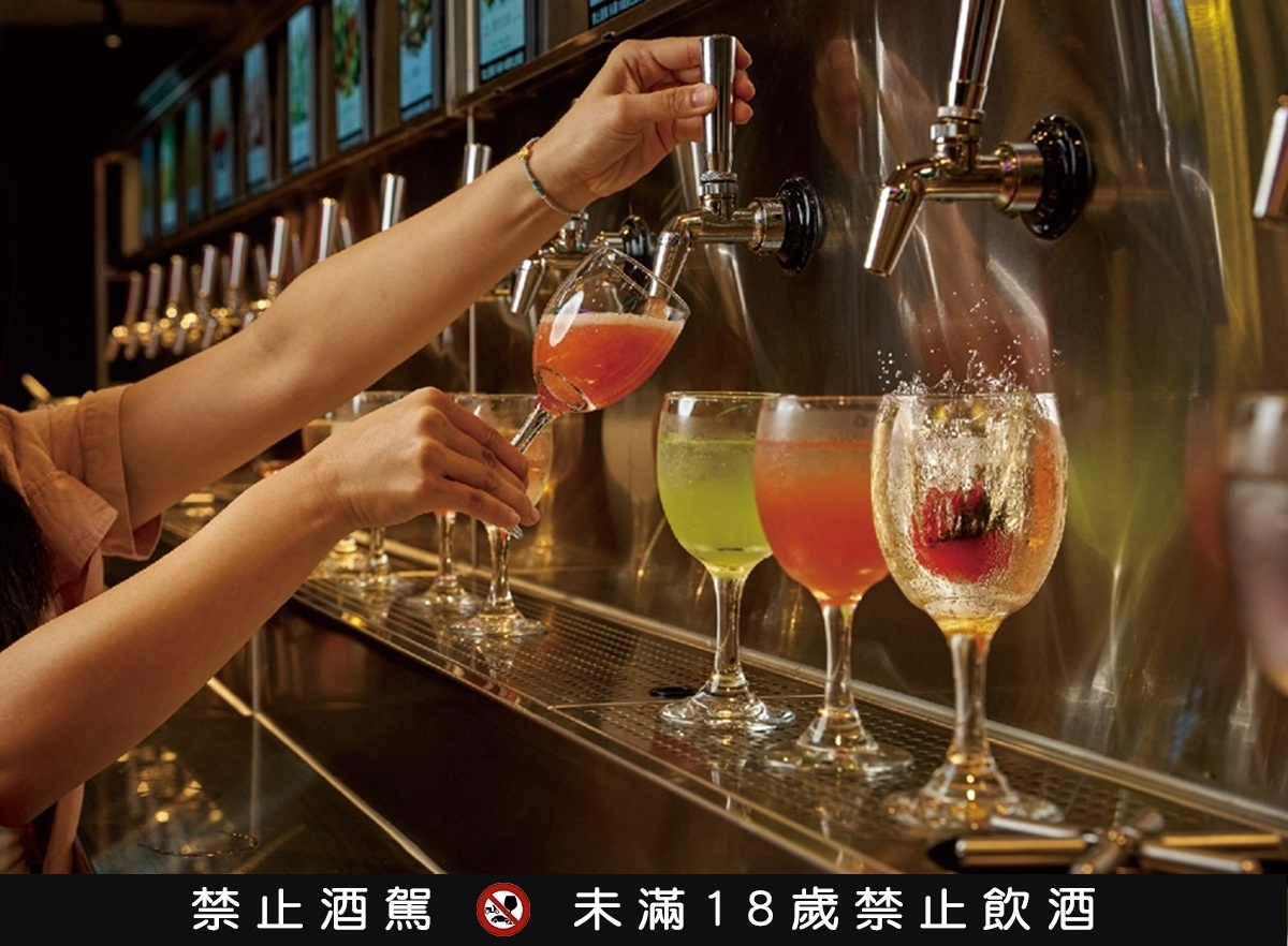 免費送巨無霸龍蝦!馬辣最狂「麻辣火鍋」24支酒牆+冰品暢吃,不限時吃到飽 免費送巨無霸龍蝦!馬辣最狂「麻辣火鍋」24支酒牆+冰品暢吃,不限時吃到飽