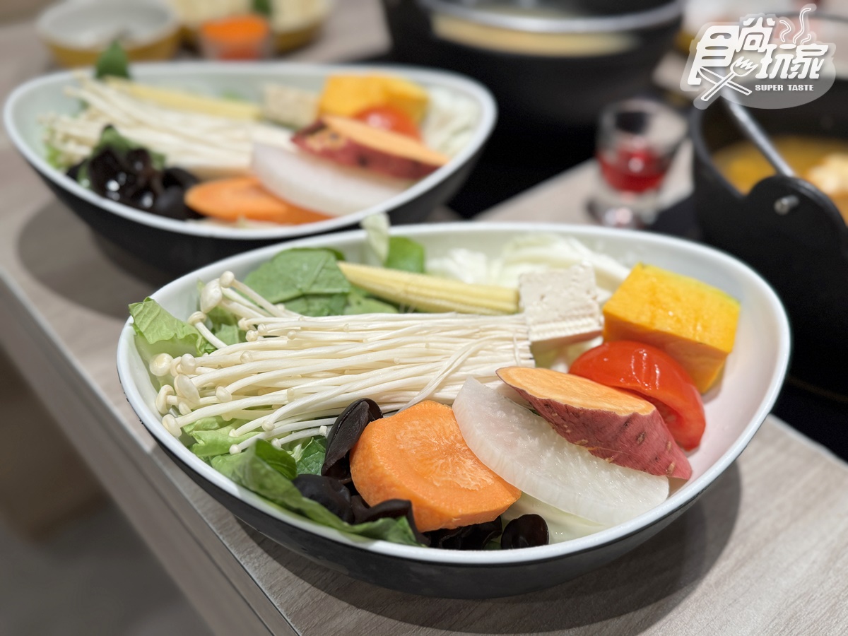 「雞湯大叔」全新法式料理!368元爽嗑燉雞火鍋+肋眼牛排,泰奶冰淇淋、飲品暢吃 「雞湯大叔」全新法式料理!368元爽嗑燉雞火鍋+肋眼牛排,泰奶冰淇淋、飲品暢吃