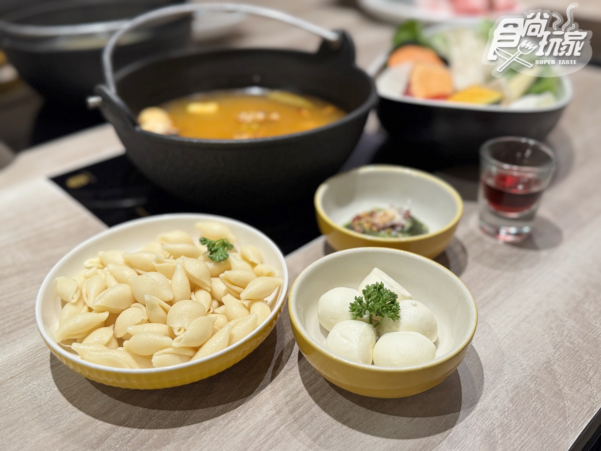 「雞湯大叔」全新法式料理!368元爽嗑燉雞火鍋+肋眼牛排,泰奶冰淇淋、飲品暢吃 「雞湯大叔」全新法式料理!368元爽嗑燉雞火鍋+肋眼牛排,泰奶冰淇淋、飲品暢吃