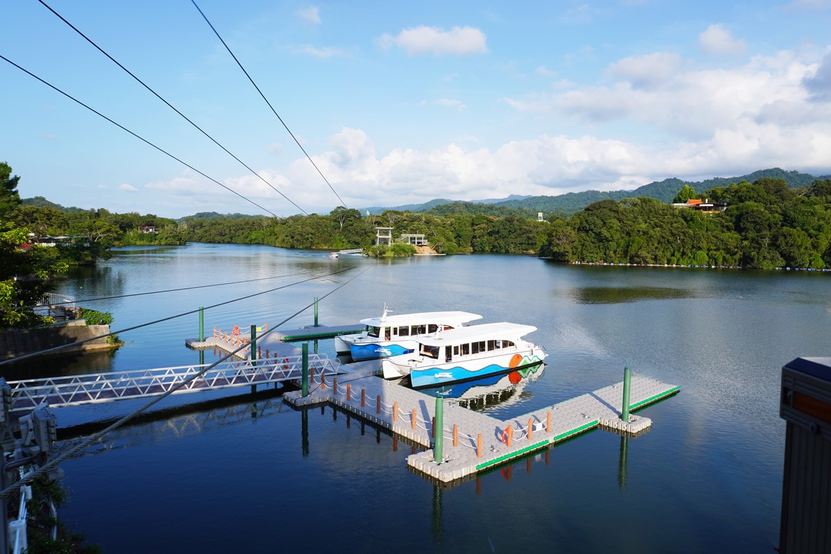 苗栗新景點11月試營運！體驗西部最長「空中飛索」，搭船遊湖、玩空中腳踏車
