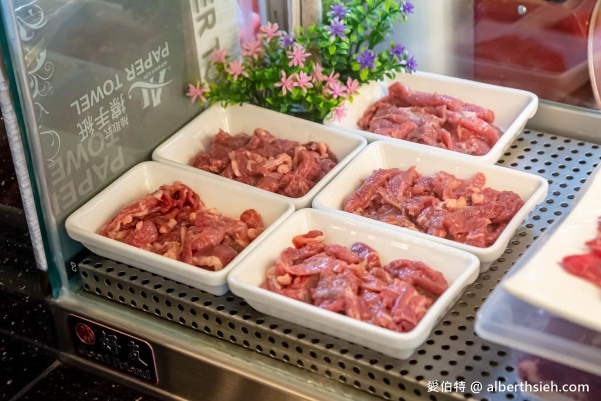 羊肉半價!現宰溫體羊肉爐名店限時優惠,必吃鎮店之寶清燉羊肉鍋、羊橫膈膜 羊肉半價!現宰溫體羊肉爐名店限時優惠,必吃鎮店之寶清燉羊肉鍋、羊橫膈膜