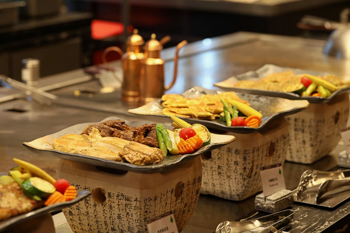 2025高雄吃到飽推薦!11間Buffet價格、菜色一次看:最難訂是這家、素食天堂 2025高雄吃到飽推薦!11間Buffet價格、菜色一次看:最難訂是這家、素食天堂