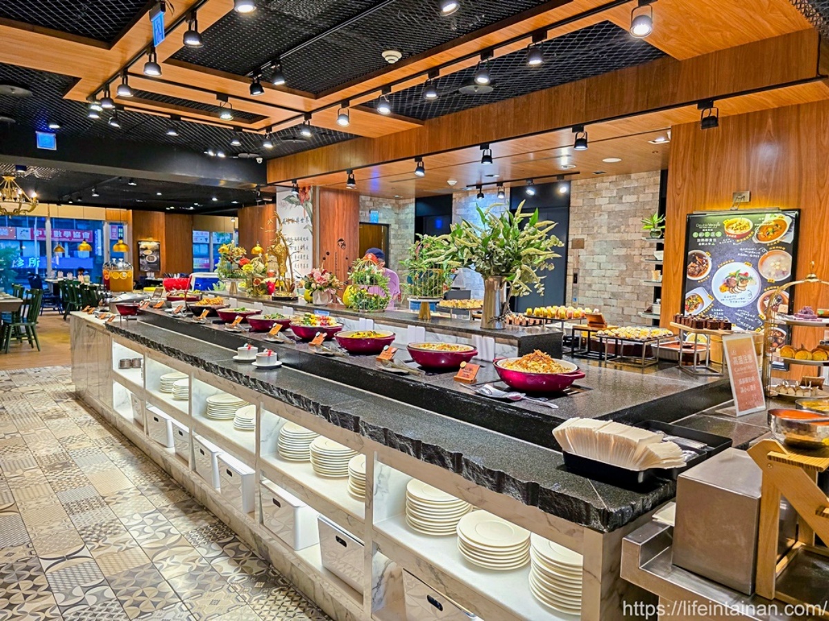 2025高雄吃到飽推薦!11間Buffet價格、菜色一次看:最難訂是這家、素食天堂 2025高雄吃到飽推薦!11間Buffet價格、菜色一次看:最難訂是這家、素食天堂