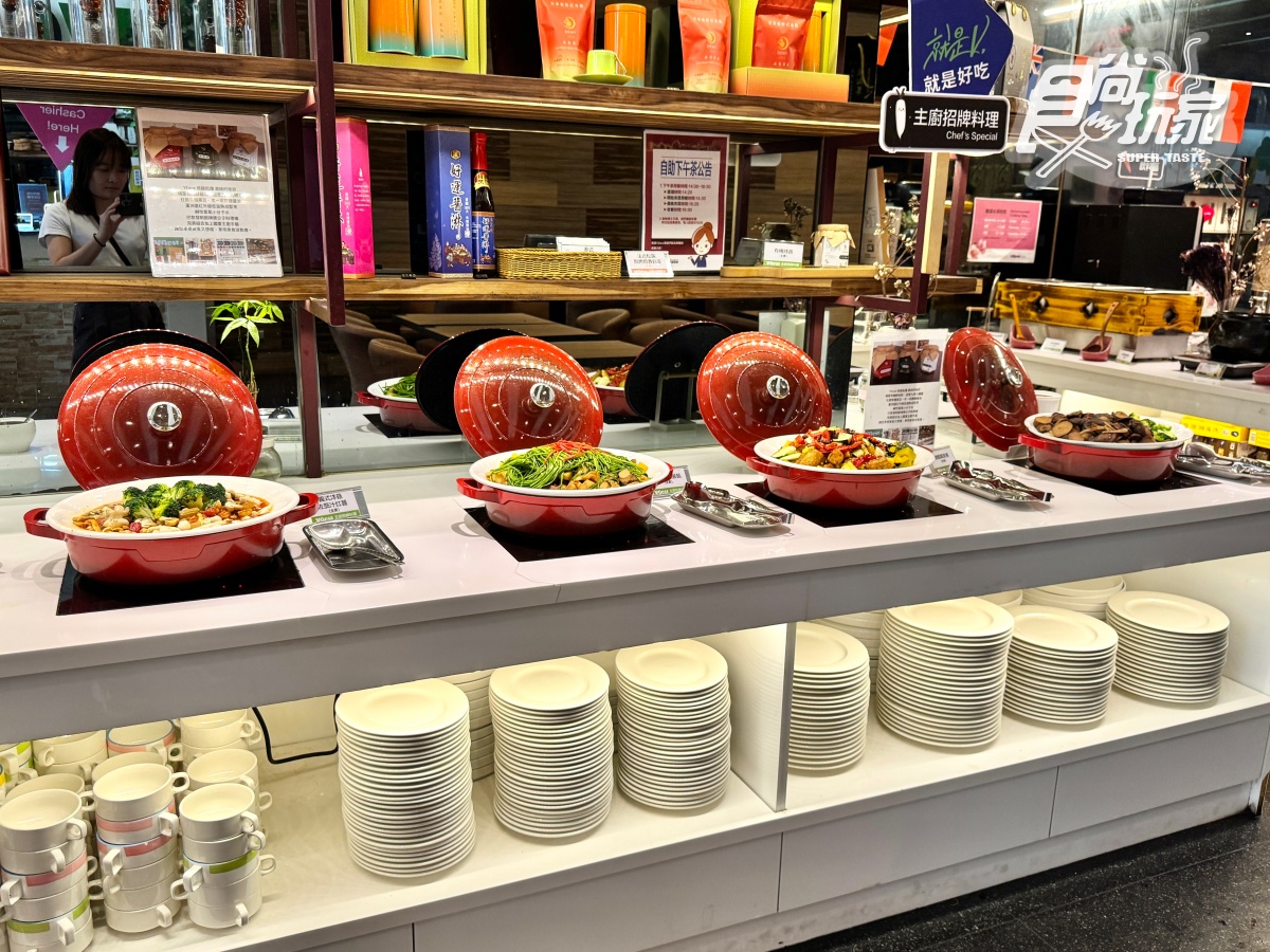 2人同行1人半價!468元起130道吃到飽,國宴料理、熱炒、披薩無限夾 2人同行1人半價!468元起130道吃到飽,國宴料理、熱炒、披薩無限夾