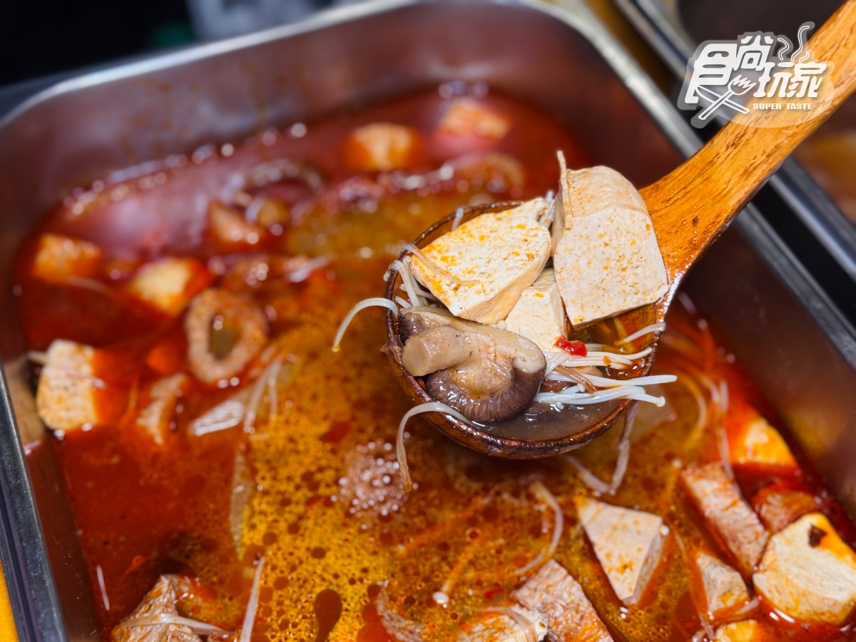 2人同行1人半價!468元起130道吃到飽,國宴料理、熱炒、披薩無限夾 2人同行1人半價!468元起130道吃到飽,國宴料理、熱炒、披薩無限夾