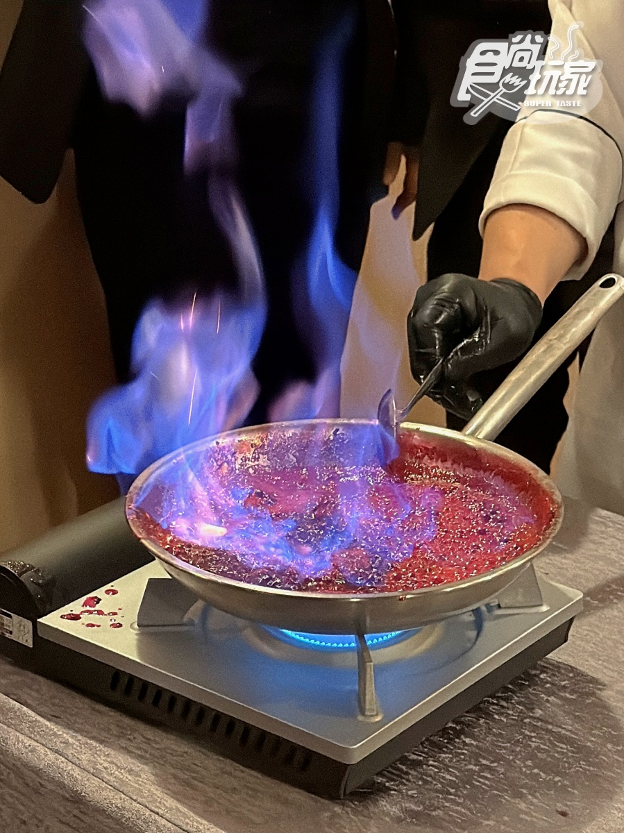 老饕最愛台北40年江浙菜!重現端入美國華府國宴料理,欣賞桌邊料理火焰秀 老饕最愛台北40年江浙菜!重現端入美國華府國宴料理,欣賞桌邊料理火焰秀