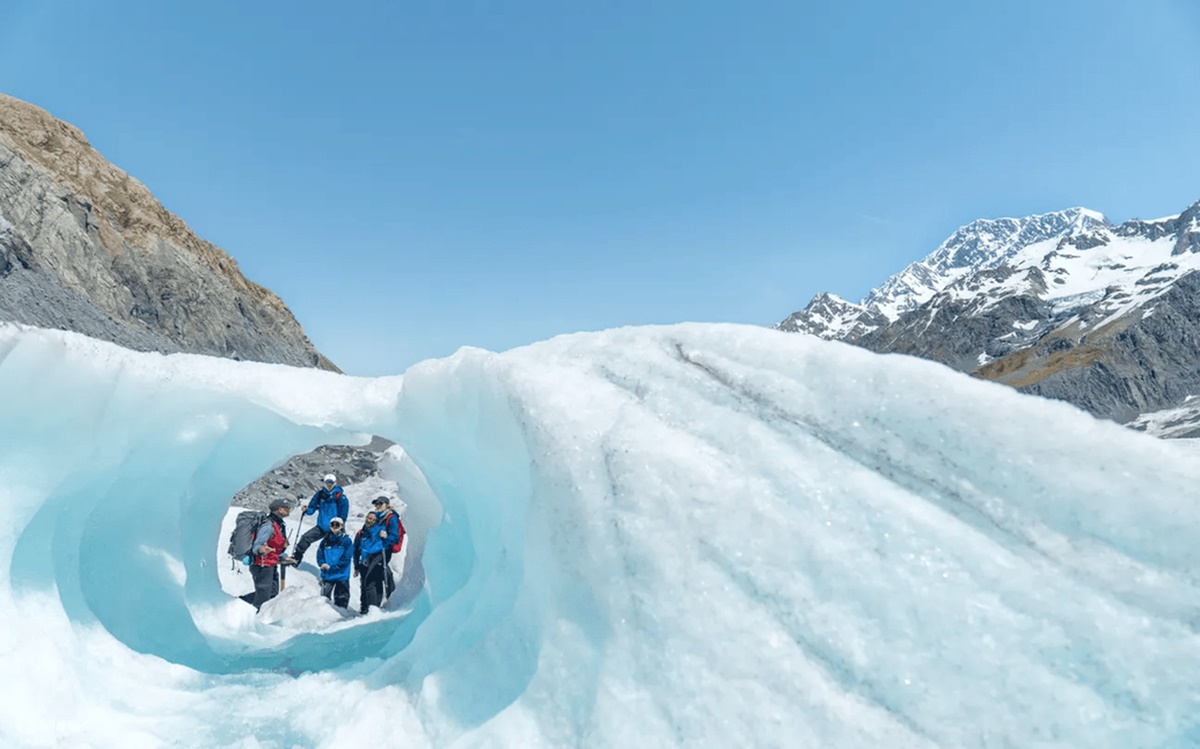 環球、迪士尼門票買一送一！２大線上旅展手刀搶：日韓機票免萬元、全站３折